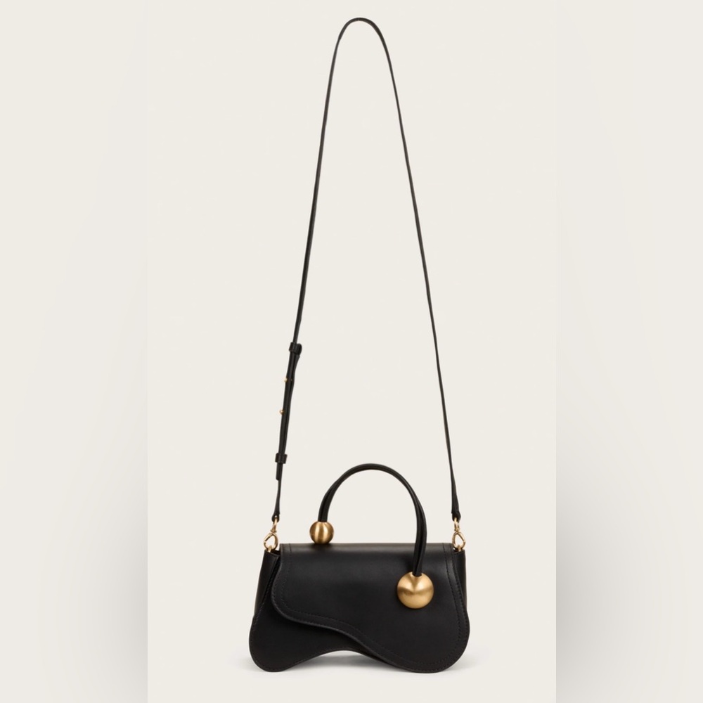 Cult Gaia
Kazia Leather Crossbody Bag